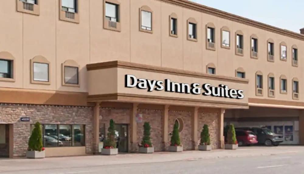 Days Inn & Suites By Wyndham Sault Ste. Marie On Εξωτερικό φωτογραφία