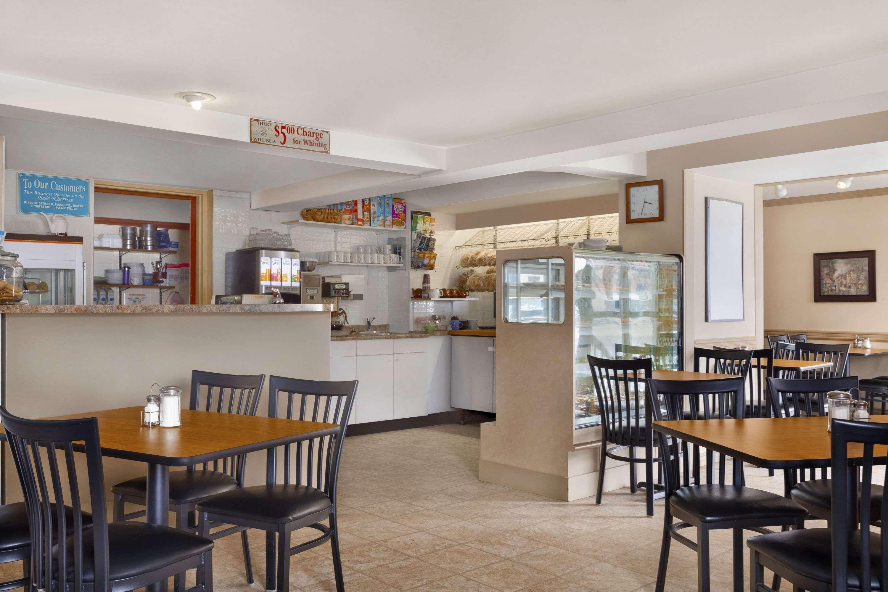 Days Inn & Suites By Wyndham Sault Ste. Marie On Εξωτερικό φωτογραφία