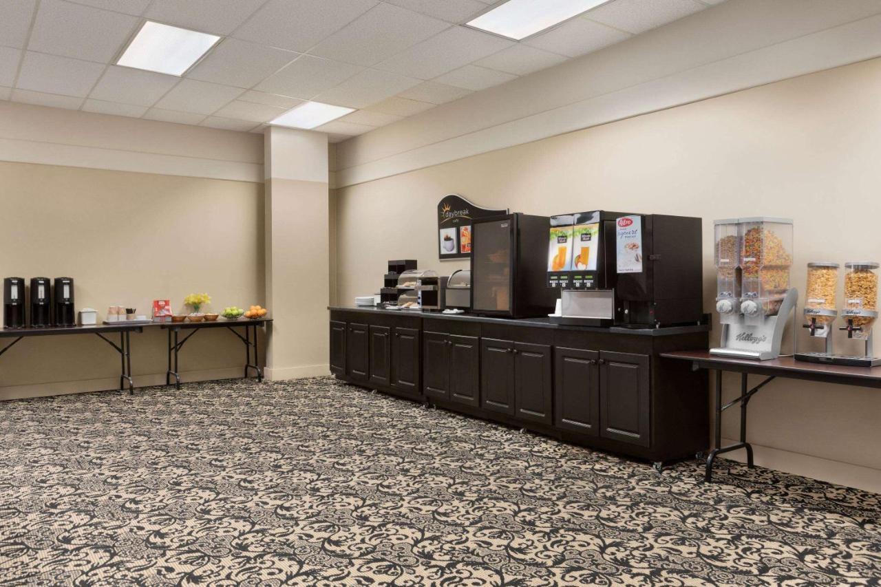 Days Inn & Suites By Wyndham Sault Ste. Marie On Εξωτερικό φωτογραφία
