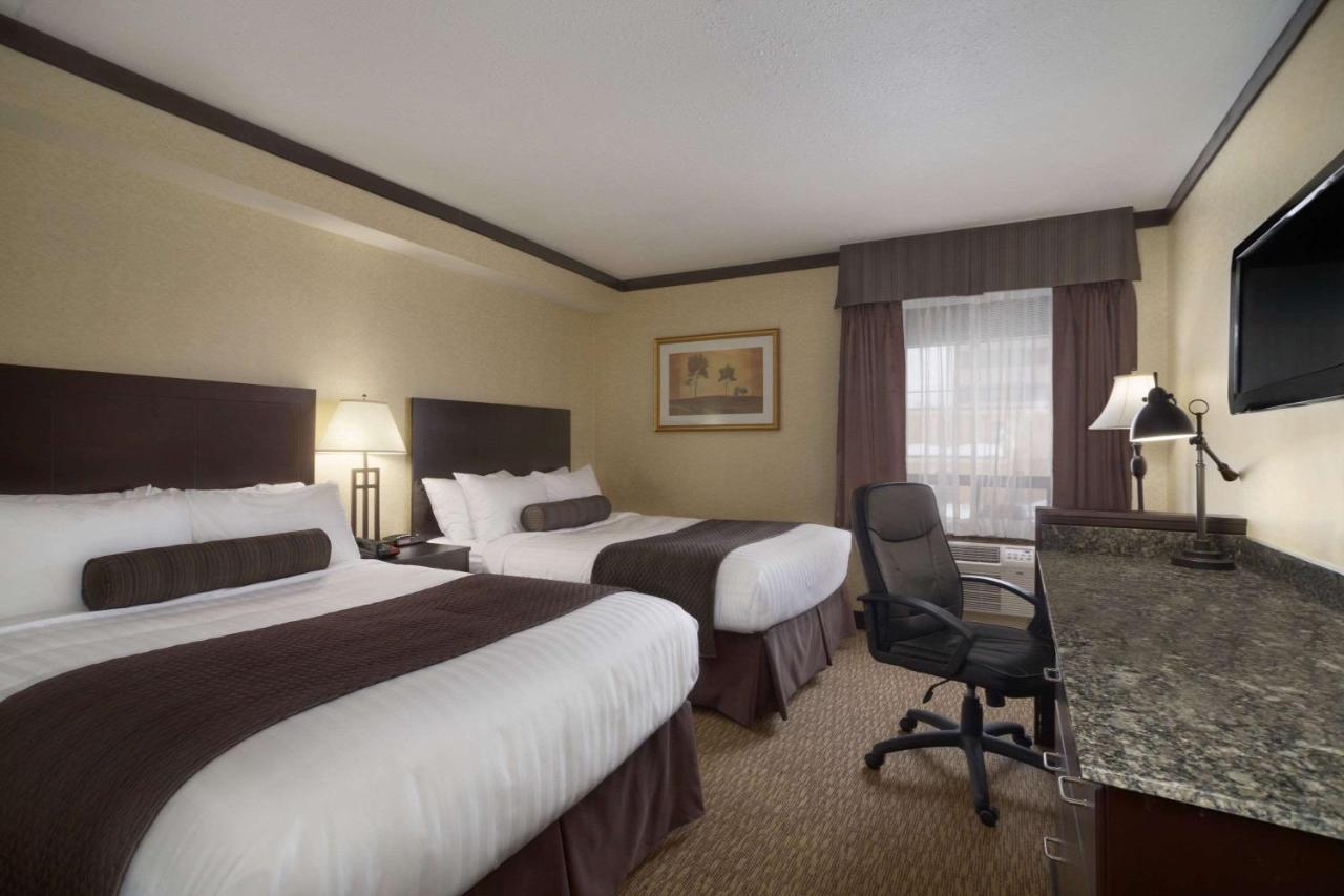 Days Inn & Suites By Wyndham Sault Ste. Marie On Εξωτερικό φωτογραφία