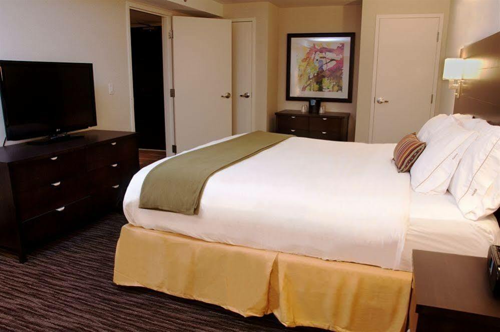 Days Inn & Suites By Wyndham Sault Ste. Marie On Εξωτερικό φωτογραφία